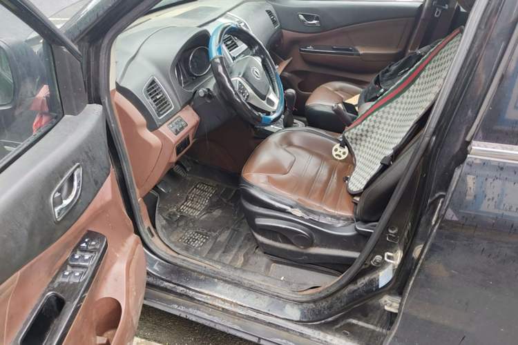 Used FORTHING SX6 2016 1.6L Manual Luxury Model Driver Seat