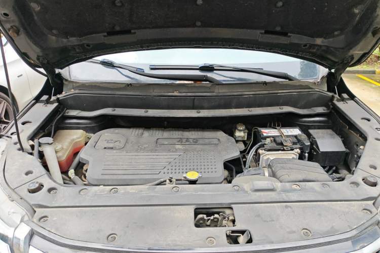 Used FORTHING SX6 2016 1.6L Manual Luxury Model Engine Bay