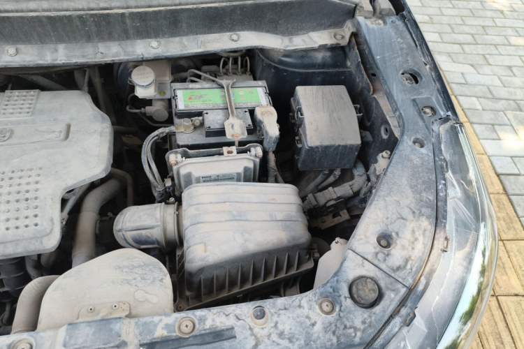 Used FORTHING SX6 2016 1.6L Manual Luxury Model Engine Bay Left