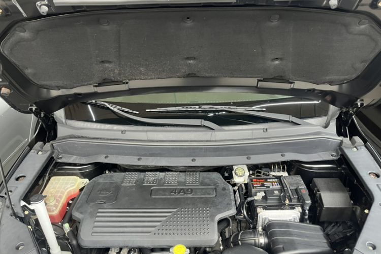 Used FORTHING SX6 2016 1.6L CVT Luxury Model Engine Bay