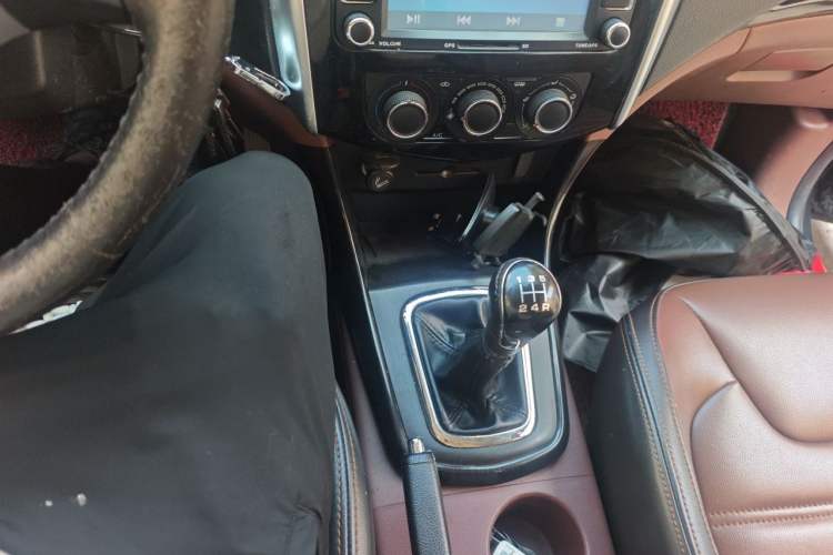 Used FORTHING SX6 2016 1.6L Manual Luxury Model Gear Lever