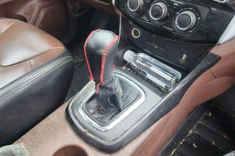 Used FORTHING SX6 2016 1.6L Manual Luxury Model Gear Lever