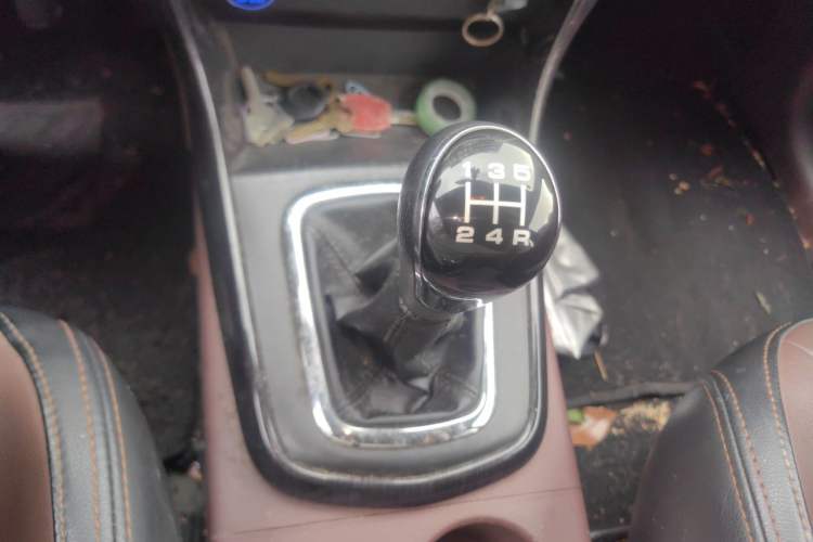 Used FORTHING SX6 2016 1.6L Manual Luxury Model Gear Lever