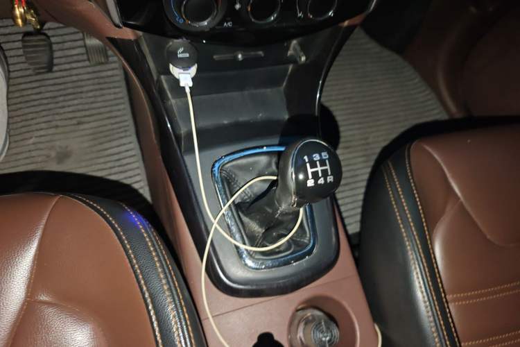Used FORTHING SX6 2016 1.6L Manual Luxury Model Gear Lever