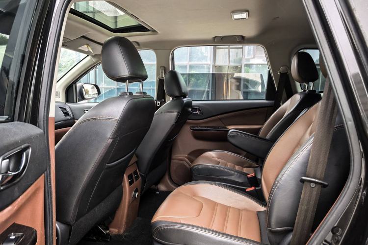 Used FORTHING SX6 2016 1.6L CVT Luxury Model Interior 7