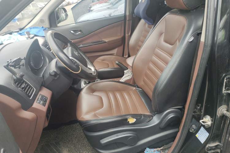 Used FORTHING SX6 2016 1.6L Manual Luxury Model Left Front Seat