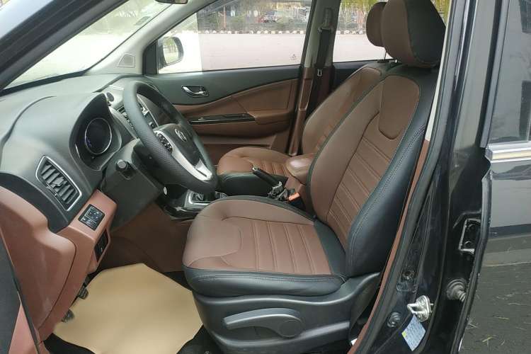 Used FORTHING SX6 2016 1.6L Manual Luxury Model Left Front Seat