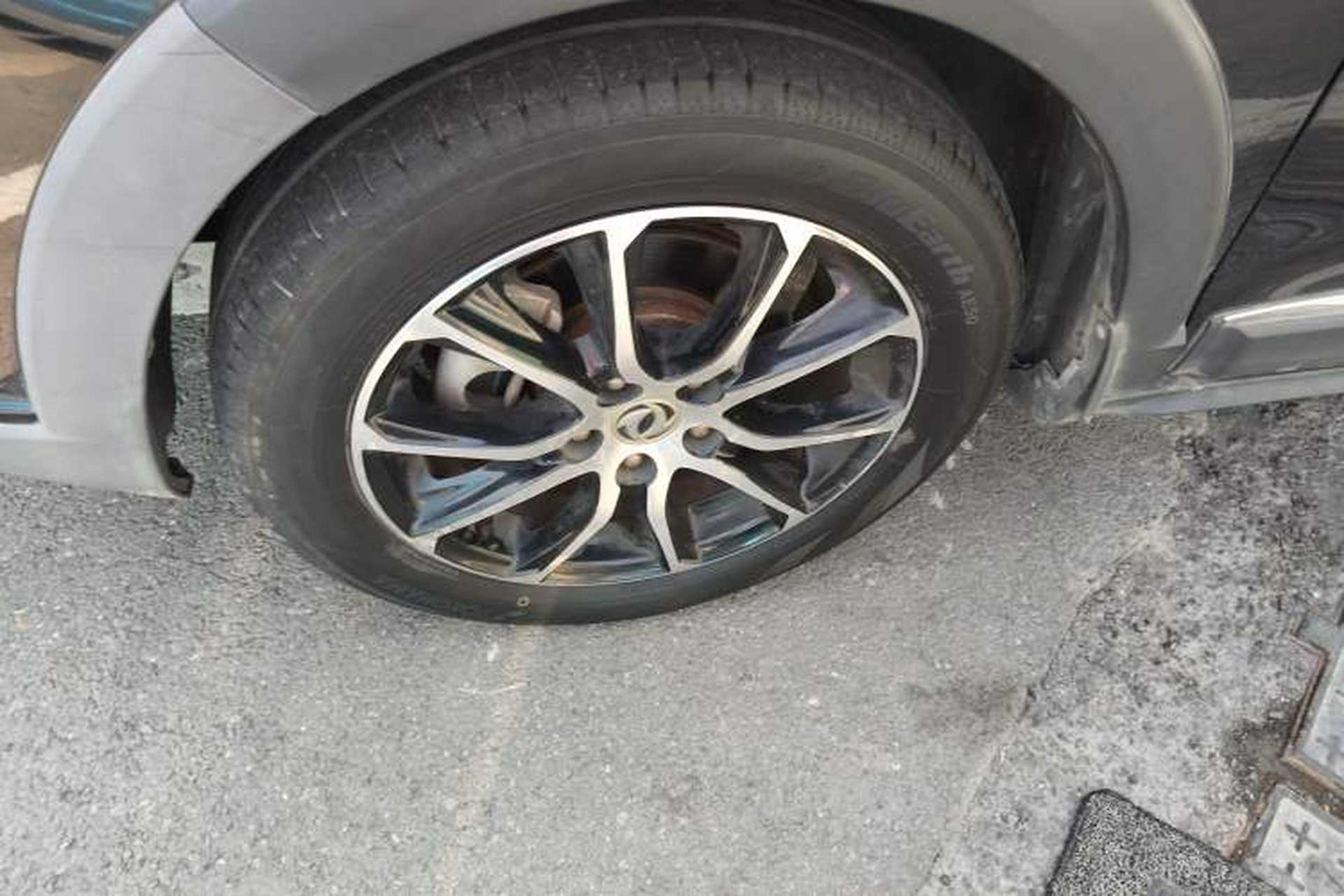 Used FORTHING SX6 2016 1.6L Manual Luxury Model Left Front Wheel Hub