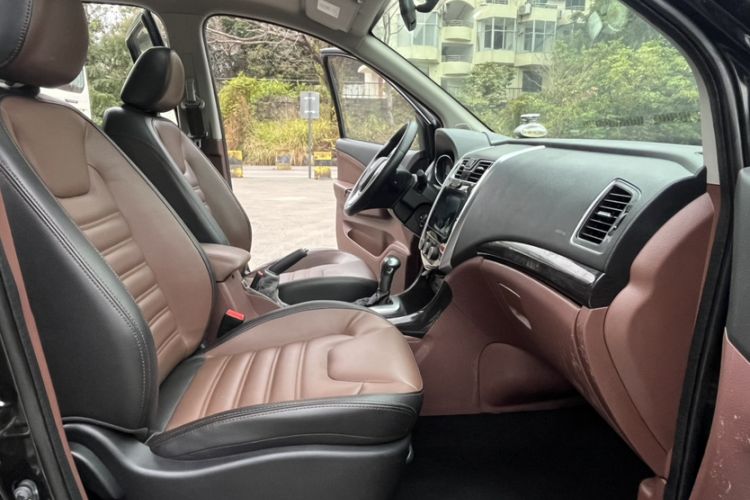 Used FORTHING SX6 2016 1.6L CVT Luxury Model Right Front Seat