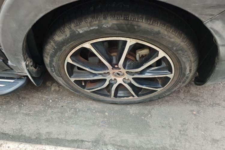 Used FORTHING SX6 2016 1.6L Manual Luxury Model Right Front Wheel Hub