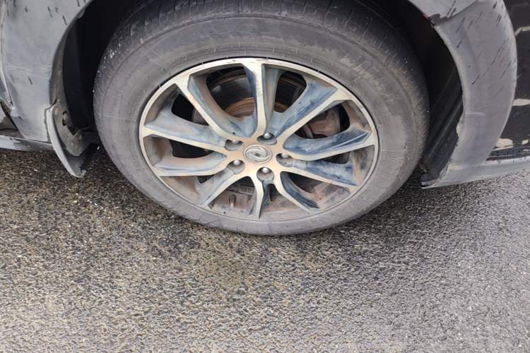 Used FORTHING SX6 2016 1.6L Manual Luxury Model Right Front Wheel Hub