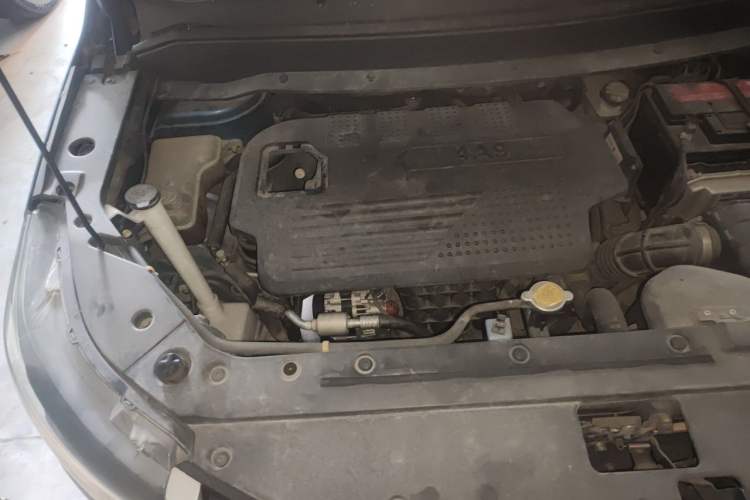 Used FORTHING SX6 2016 1.6L CVT Deluxe Model Engine Bay Right