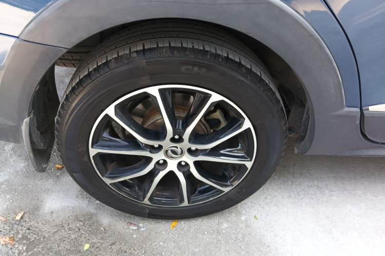 Used FORTHING SX6 2016 1.6L CVT Luxury Model Exterior 3