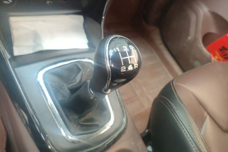 Used FORTHING SX6 2016 1.6L Manual Luxury Model Gear Lever