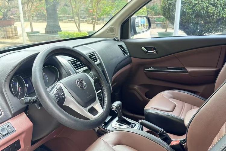 Used FORTHING SX6 2016 1.6L CVT Luxury Model Interior 8