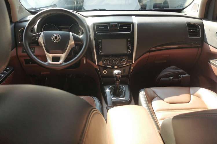 Used FORTHING SX6 2016 1.6L Manual Luxury Model Center Console
