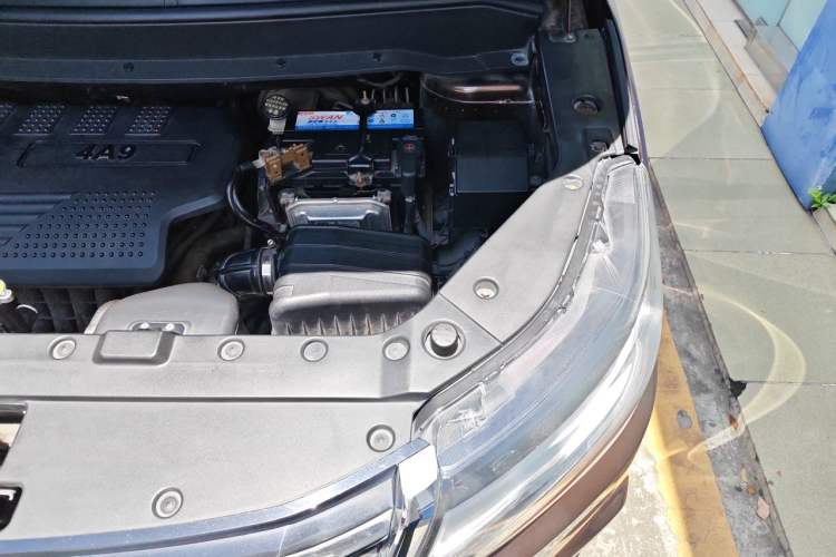 Used FORTHING SX6 2016 1.6L CVT Luxury Model Engine Bay Left