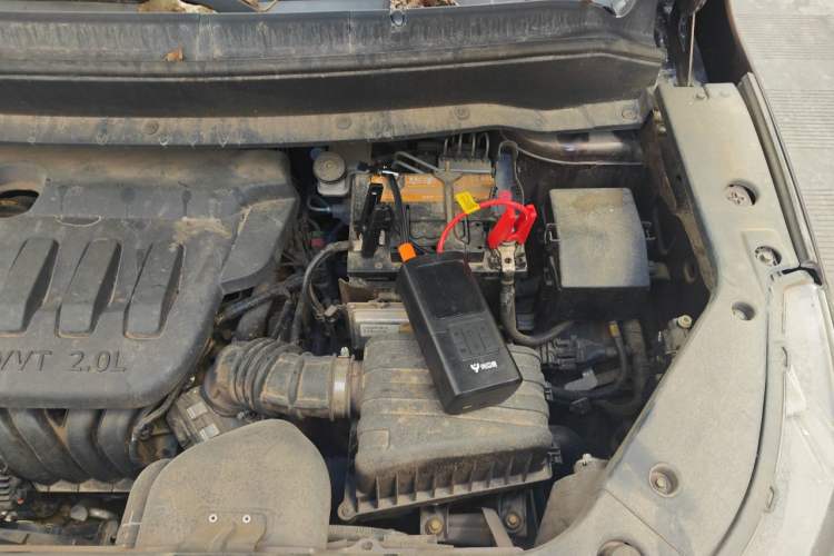 Used FORTHING SX6 2016 2.0L Manual Luxury Version Engine Bay Left
