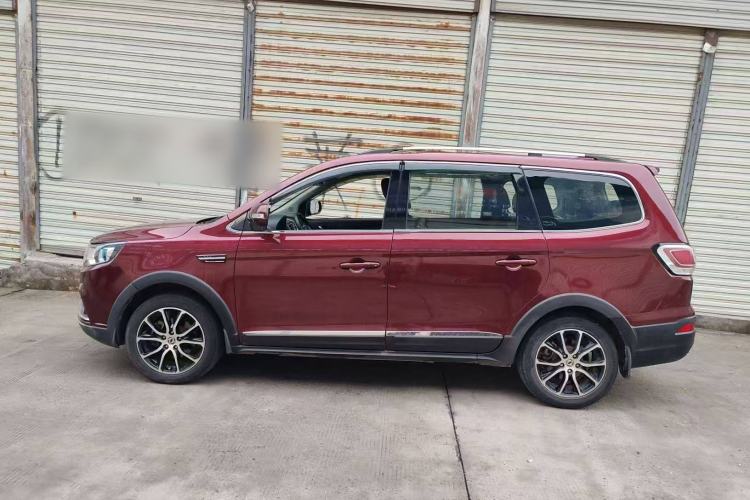Used FORTHING SX6 2016 1.6L Manual Luxury Model Exterior 3