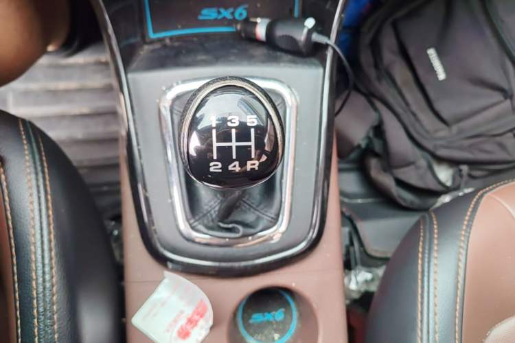 Used FORTHING SX6 2016 1.6L Manual Luxury Model Gear Lever