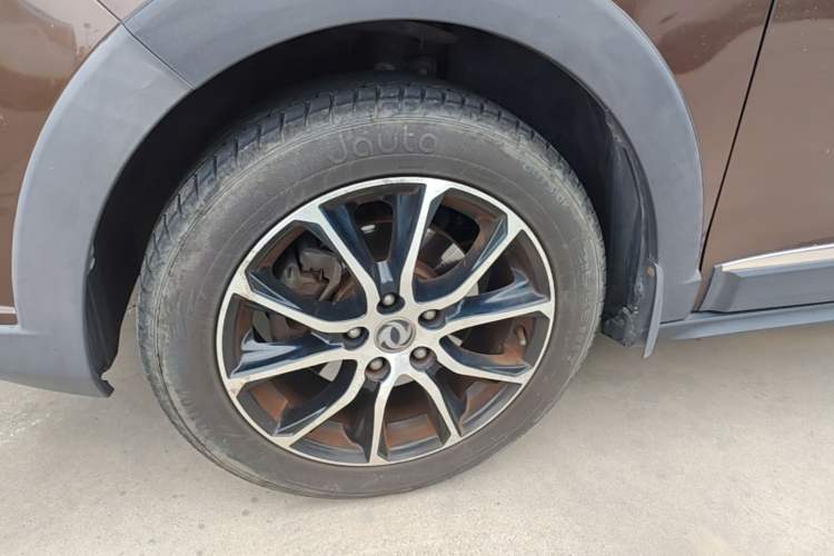 Used FORTHING SX6 2016 1.6L Manual Luxury Model Left Front Wheel Hub
