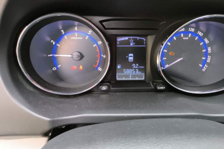 Used FORTHING SX6 2016 2.0L Manual Luxury Version Odometer Close Up