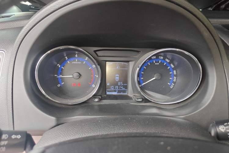 Used FORTHING SX6 2016 1.6L Manual Luxury Model Odometer Close Up