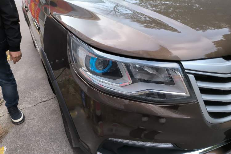 Used FORTHING SX6 2016 2.0L Manual Luxury Version Right Front Headlight
