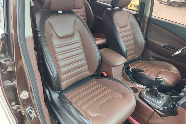 Used FORTHING SX6 2016 1.6L Manual Luxury Model Right Front Seat