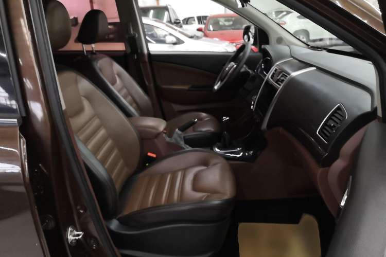 Used FORTHING SX6 2016 1.6L Manual Luxury Model Right Front Seat