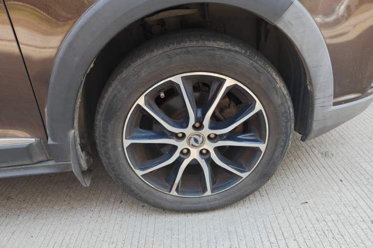Used FORTHING SX6 2016 1.6L Manual Luxury Model Right Front Wheel Hub