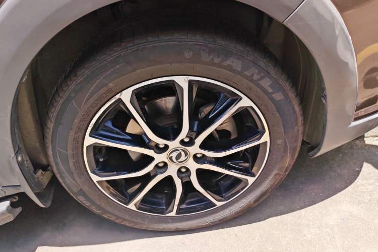 Used FORTHING SX6 2016 1.6L CVT Luxury Model Right Front Wheel Hub
