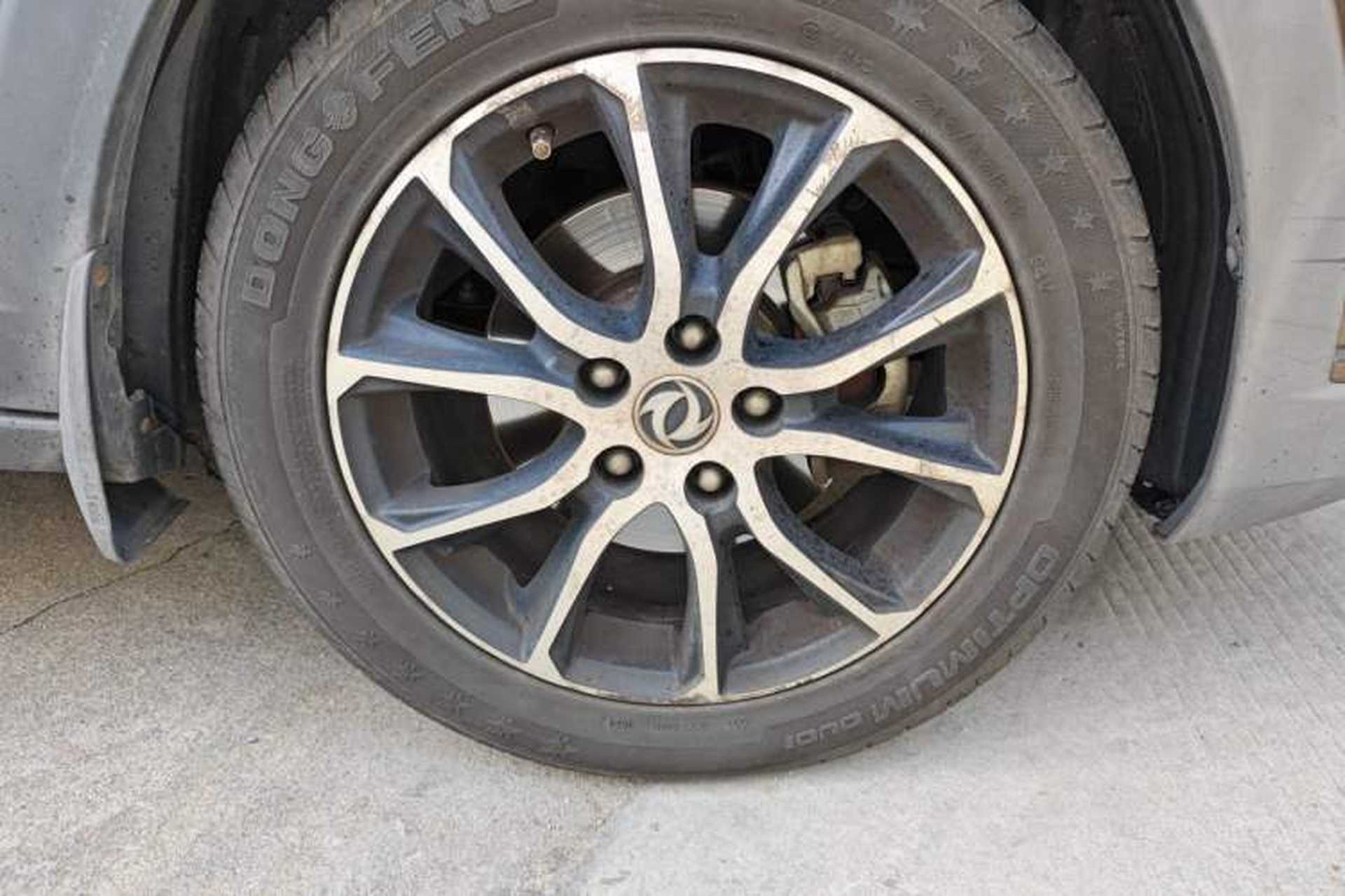 Used FORTHING SX6 2016 1.6L Manual Luxury Model Right Front Wheel Hub