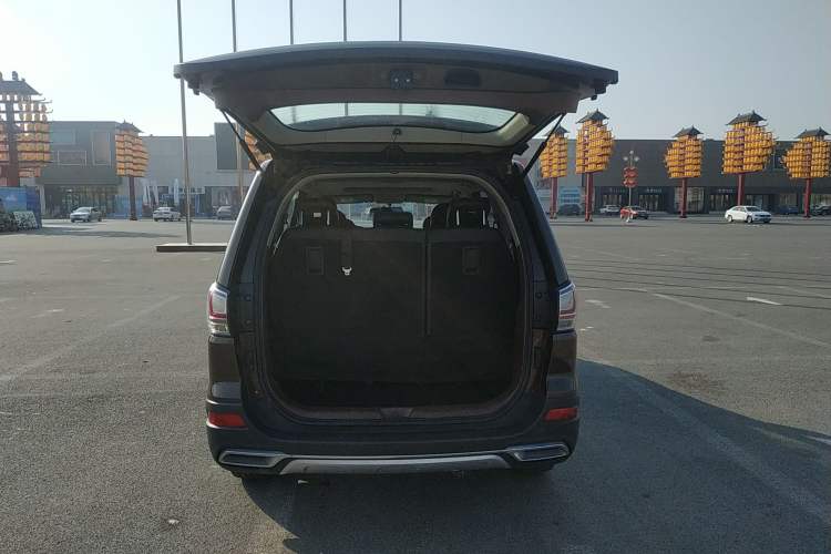 Used FORTHING SX6 2016 1.6L CVT Deluxe Model Trunk
