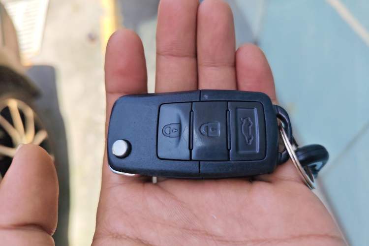 Used FORTHING SX6 2016 1.6L CVT Luxury Model Vehicle Key