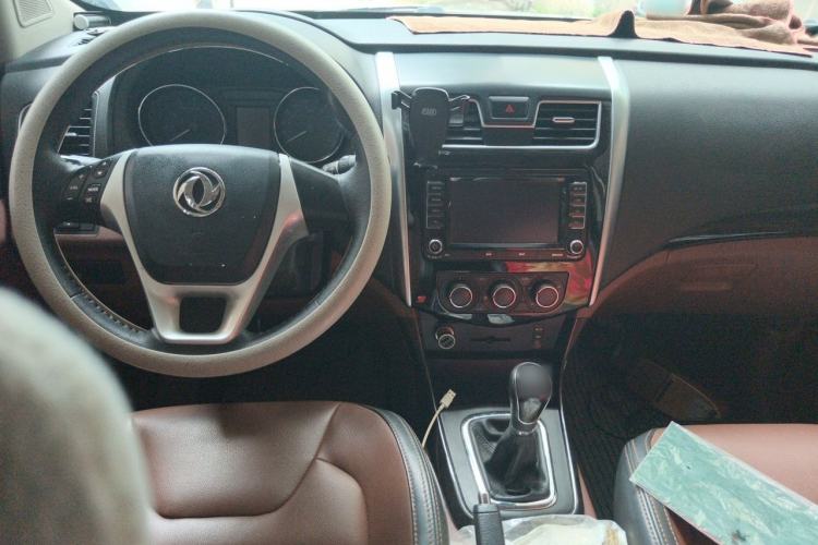 Used FORTHING SX6 2016 1.6L Manual Luxury Model Interior 2