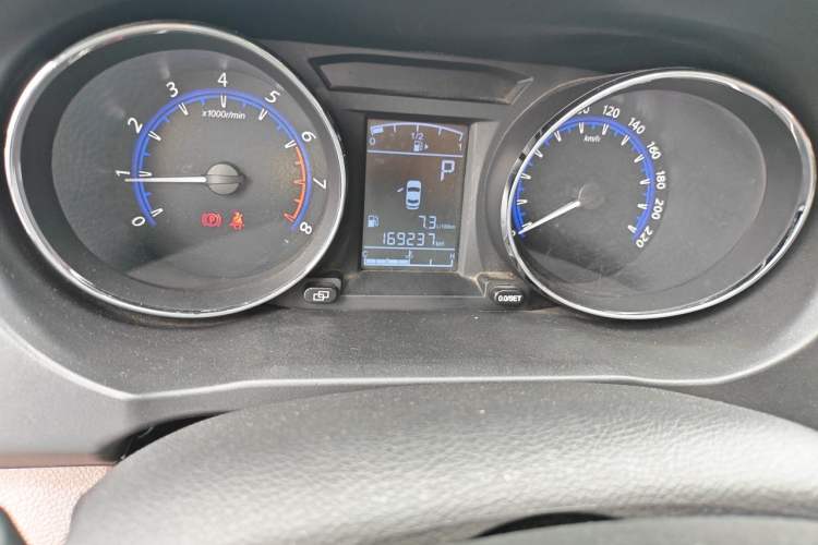 Used FORTHING SX6 2016 1.6L CVT Luxury Model Odometer Close Up