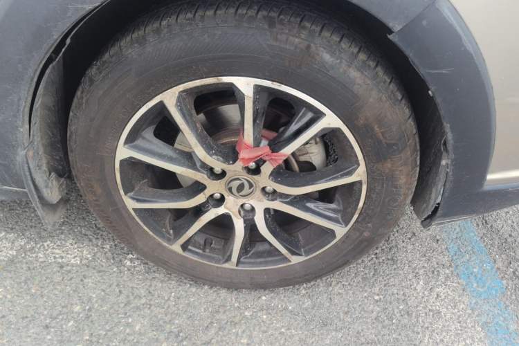 Used FORTHING SX6 2016 1.6L CVT Luxury Model Right Front Wheel Hub