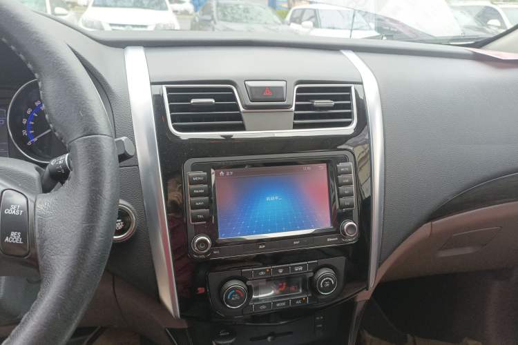 Used FORTHING SX6 2016 1.6L CVT Deluxe Model Audio And AC Panel