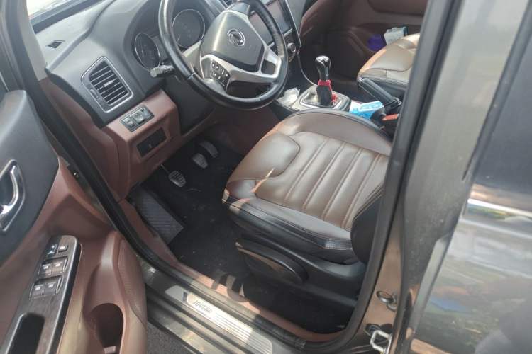Used FORTHING SX6 2016 2.0L Manual Luxury Version Driver Seat