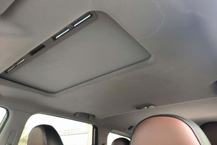Used FORTHING SX6 2016 2.0L Manual Luxury Version Headliner