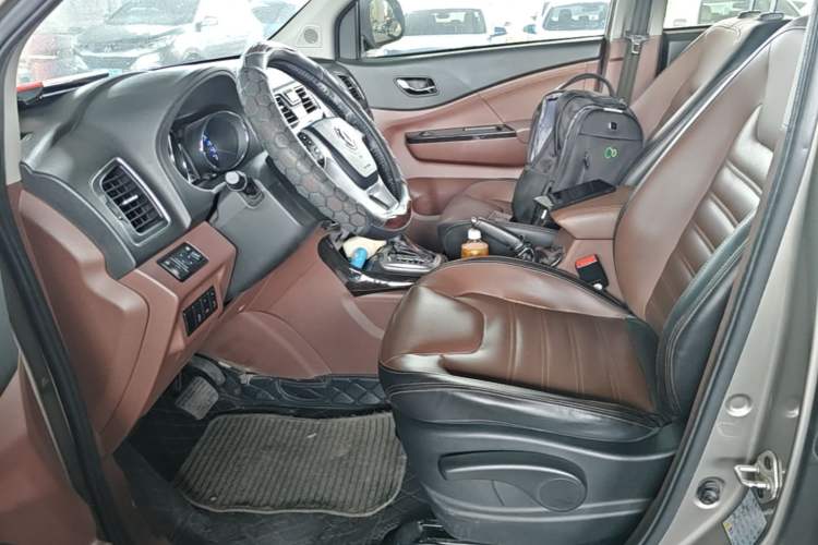 Used FORTHING SX6 2016 1.6L CVT Deluxe Model Left Front Seat