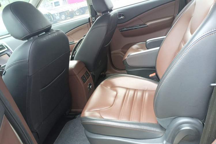 Used FORTHING SX6 2016 1.6L CVT Deluxe Model Left Rear Seat
