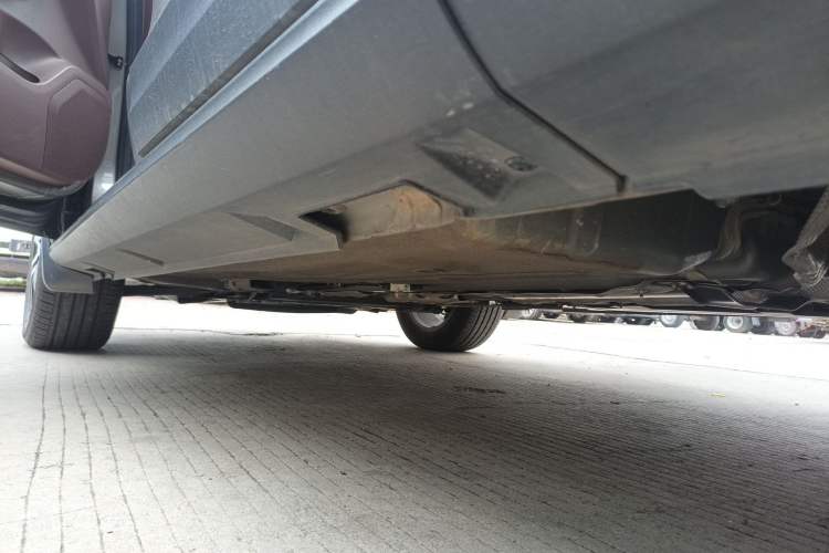 Used FORTHING SX6 2016 1.6L CVT Deluxe Model Left Side Sill