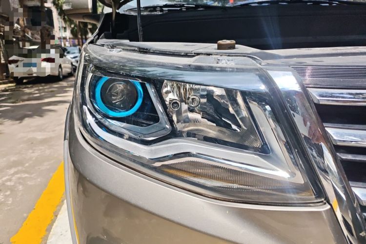 Used FORTHING SX6 2016 1.6L CVT Luxury Model Right Front Headlight