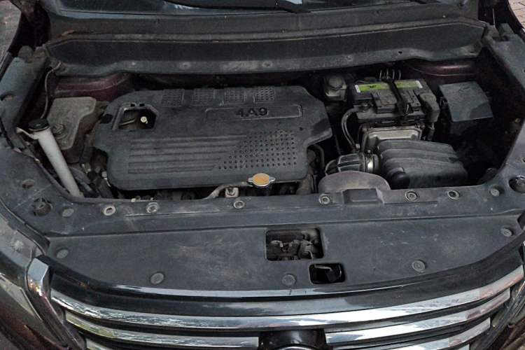 Used FORTHING SX6 2016 1.6L Manual Luxury Model Engine Bay
