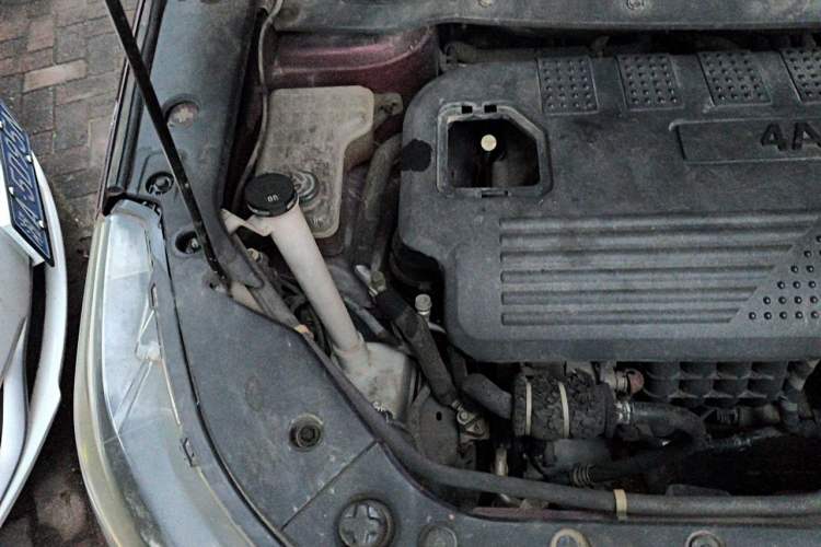 Used FORTHING SX6 2016 1.6L Manual Luxury Model Engine Bay Right