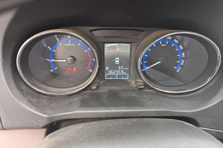 Used FORTHING SX6 2016 1.6L Manual Luxury Model Odometer Close Up