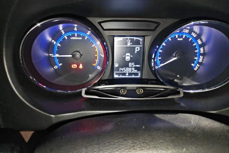 Used FORTHING SX6 2016 1.6L CVT Luxury Model Odometer Close Up