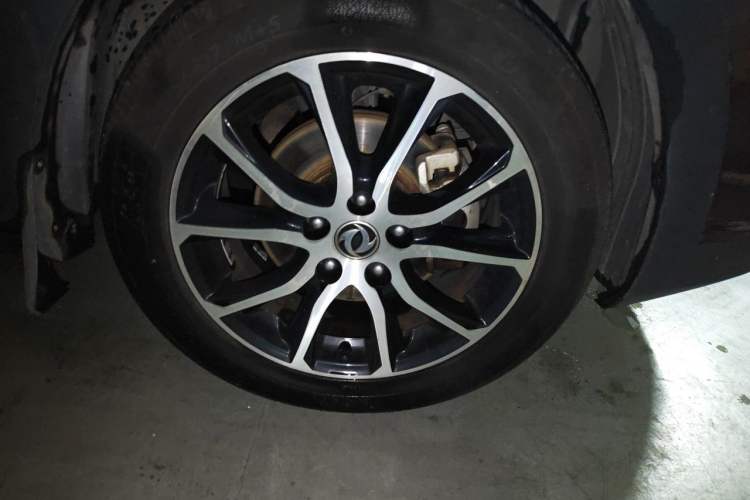 Used FORTHING SX6 2016 1.6L CVT Luxury Model Right Front Wheel Hub